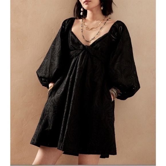Banana Republic Eyelet Twist Black Mini Dress Pockets Balloon Sleeves Volume Med - Picture 1 of 13